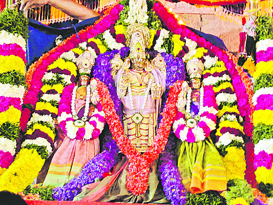 నల్ల బ్యాడ్జీలతో అటవీ సిబ్బంది నిరసన 3