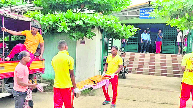 ‘ఫేస్బుక్లో అభ్యంతరకర పోస్టులు తక్షణమే తొలగించాలి’ 2