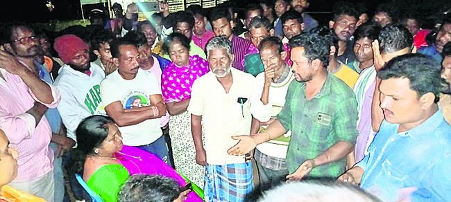 కల్వర్టు గోతిలో పడి యువకుడి మృతి1