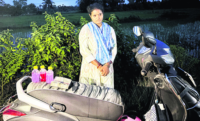 ఏసీబీ వలలో వీఆర్వో 1