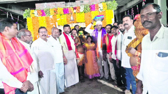 ఘనంగా పోచమ్మ బోనాలు
1