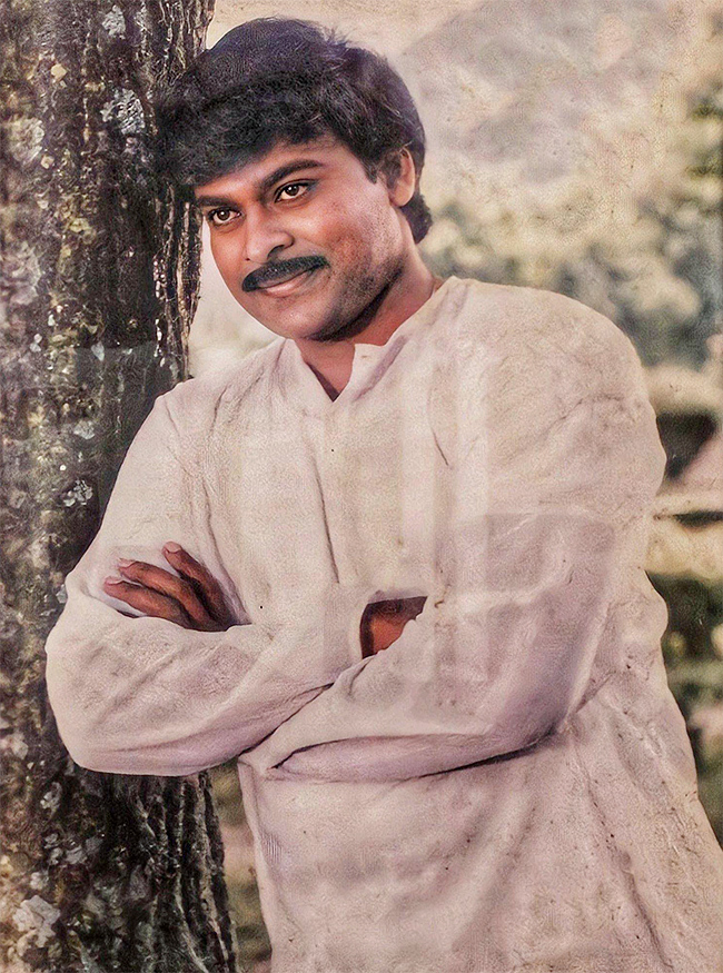 Chiranjeevi Birthday Viral Photos Gose15