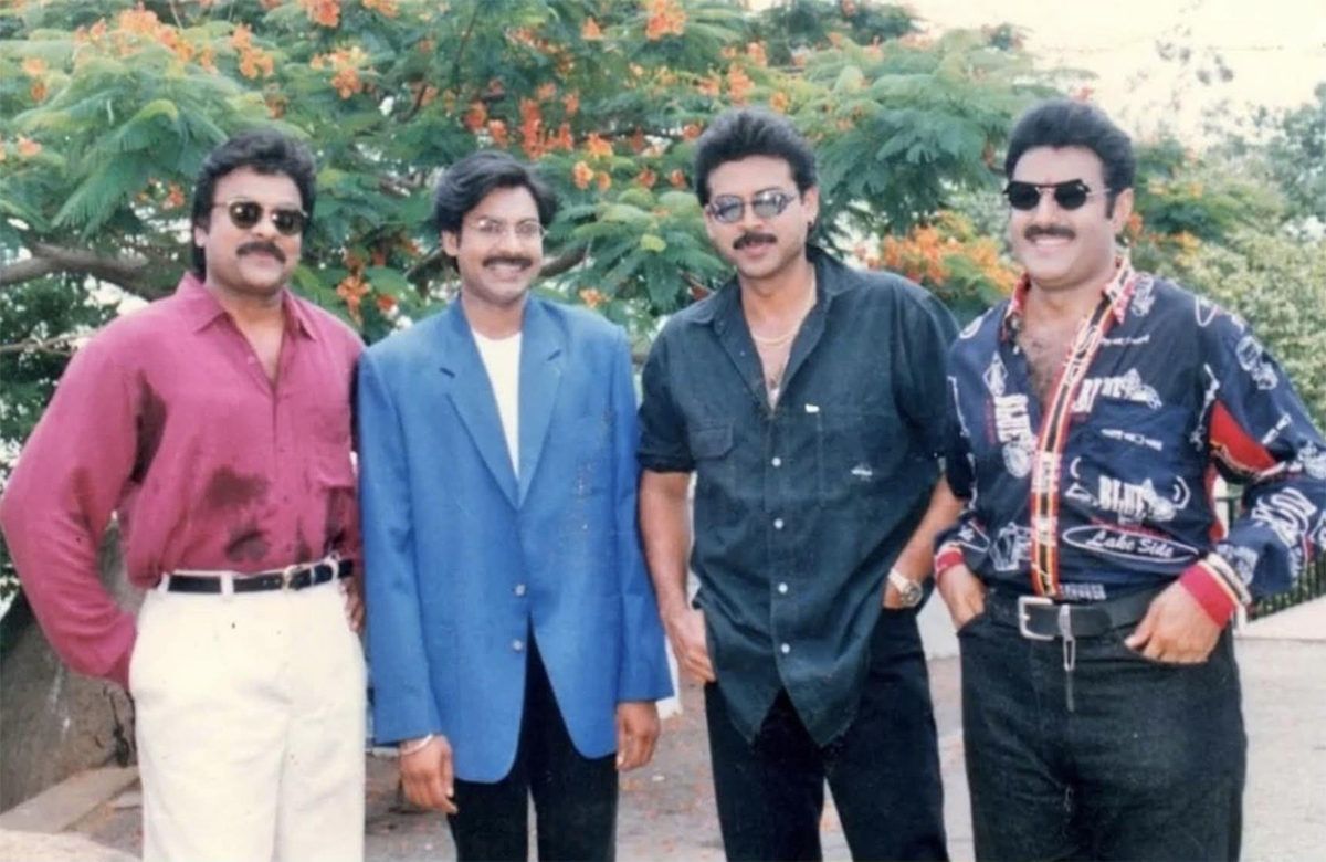 Chiranjeevi Birthday Viral Photos Gose16