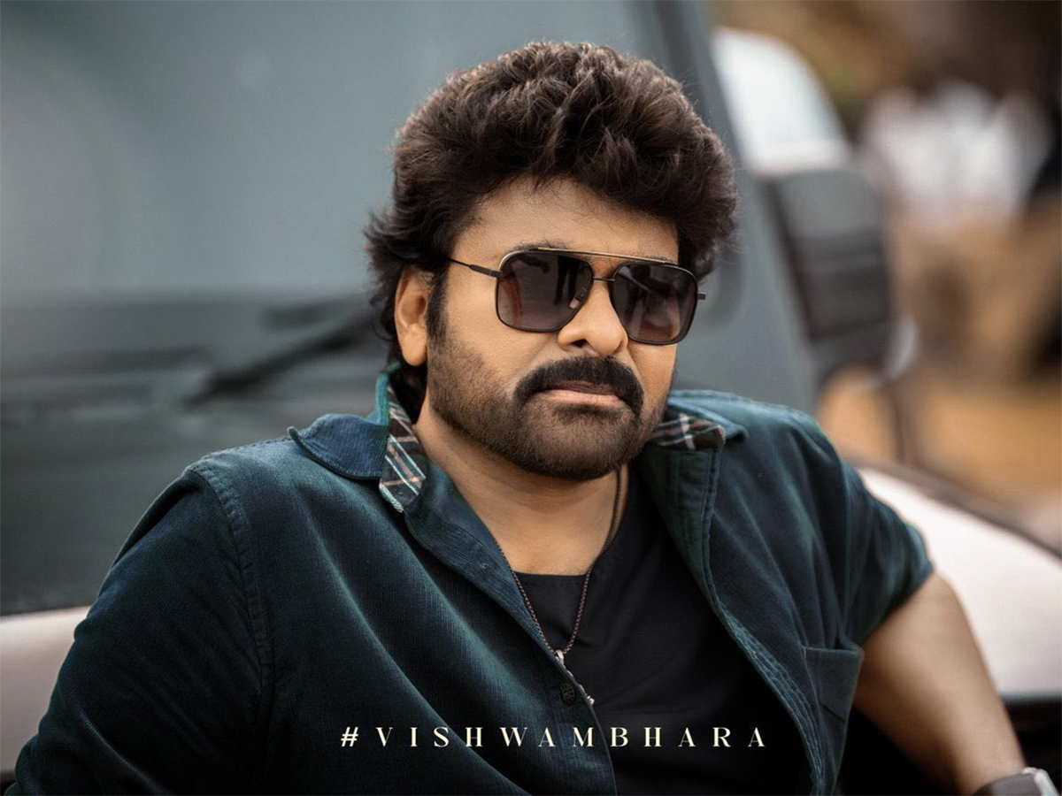Chiranjeevi Birthday Viral Photos Gose25
