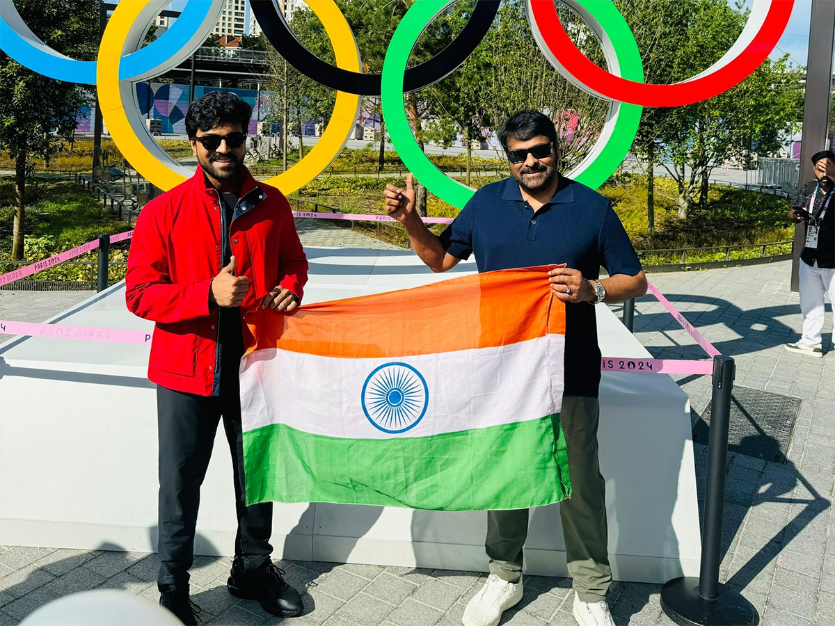 Chiranjeevi Birthday Viral Photos Gose36
