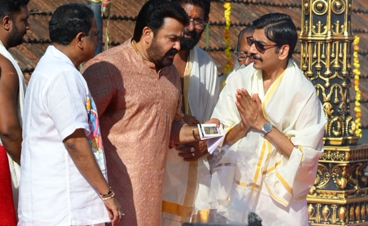 Mohanlal visits Sree Padmanabha Swamy Temple in Thiruvananthapuram Photos11