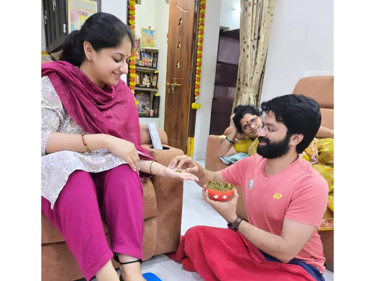 Varaha Roopam Singer Srilalitha Wedding Anniversary Photos21
