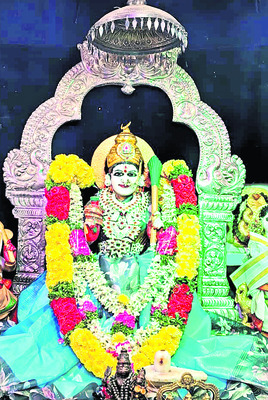 శ్రావణ ప్రత్యేక పూజలు1