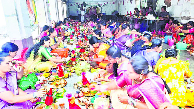 వారాహిమాతకు విశేష పూజలు1