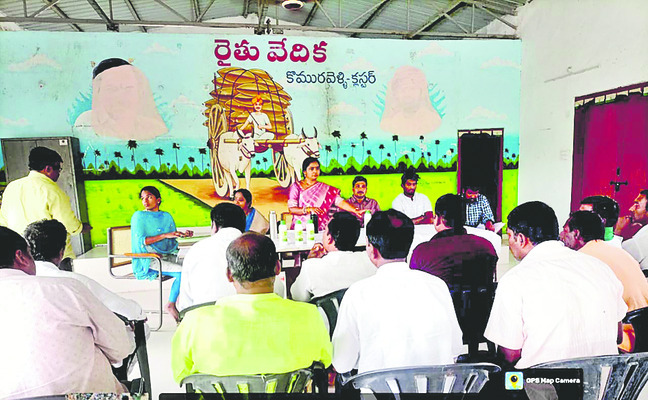 హౌసింగ్ ఏఈ సస్పెన్షన్
2