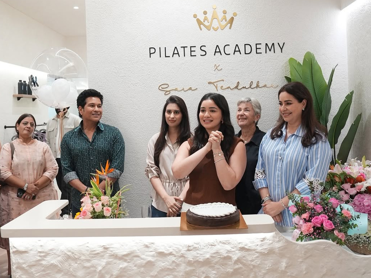 Sara Tendulkar opens Pilates studio Photos3