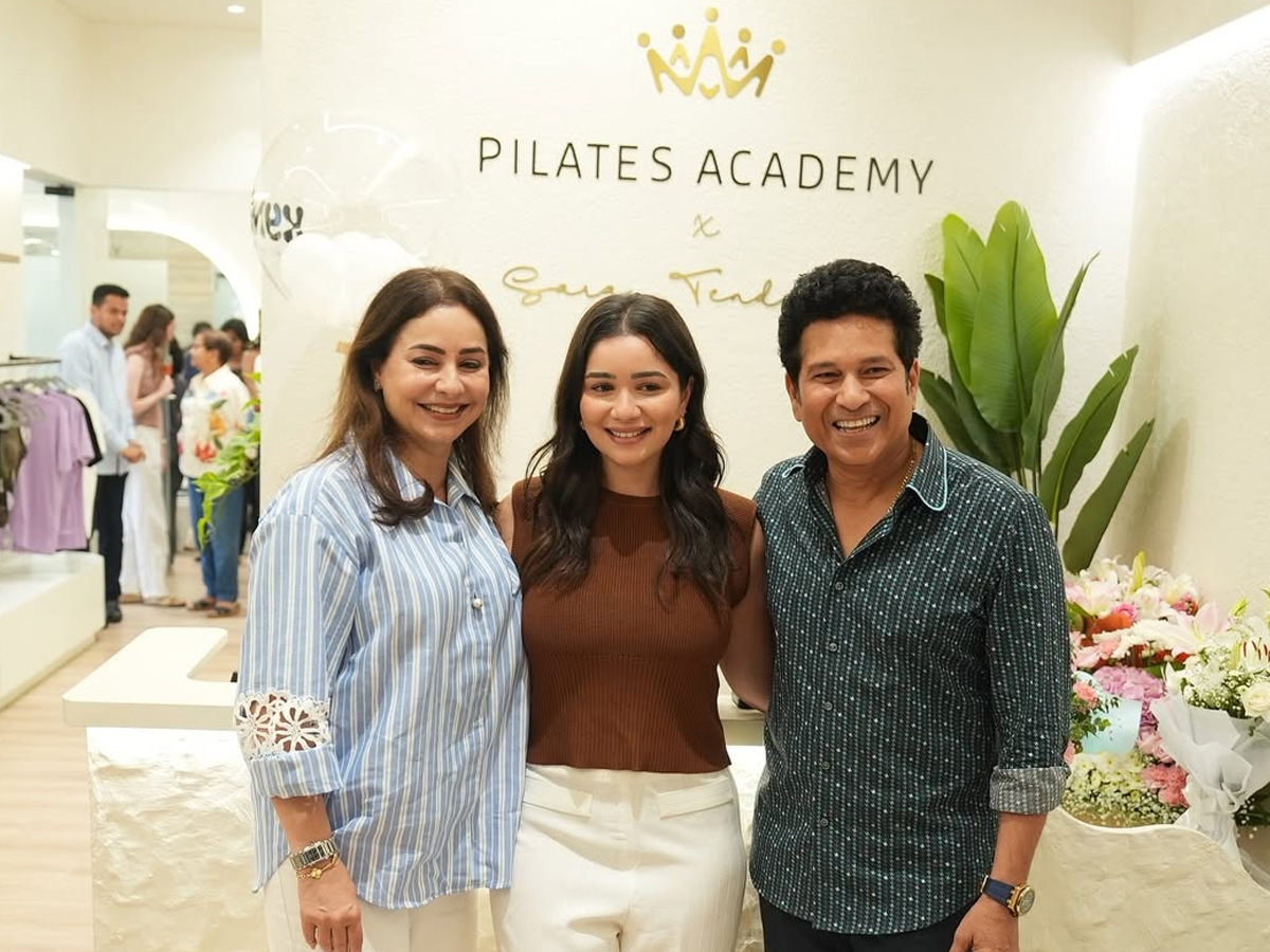 Sara Tendulkar opens Pilates studio Photos4