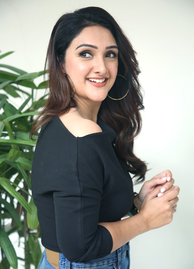 Tollywood Actress Sridevi Vijaykumar Latest Photos5