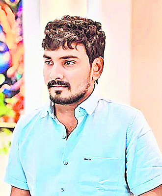 కొలువు గురువు1
