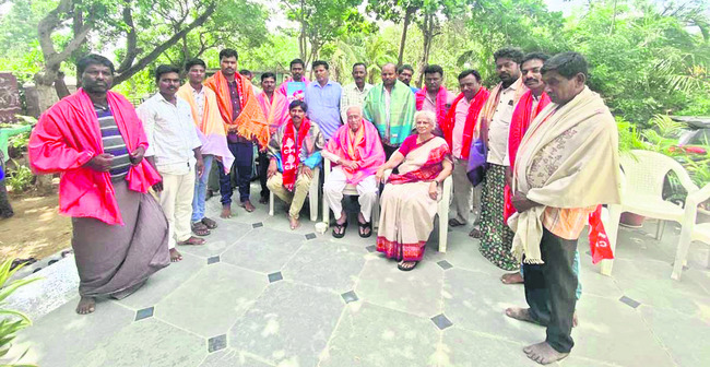 ఎర్ర సూరీడుకి జోహార్లు1