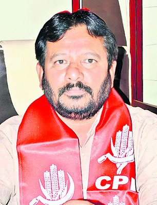 విద్యార్థులకు నాణ్యమైన భోజనం అందించాలి2