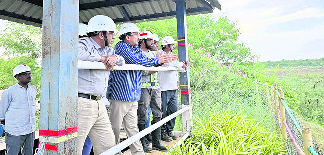 పెండింగ్ పనులు పూర్తిచేయాలి
2
