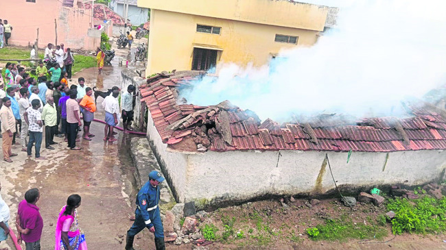 పవర్ ట్రాన్స్ఫార్మర్తో లోవోల్టేజీ దూరం 1