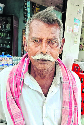భక్తులపై నీళ్లు చల్లే ‘గణేశుడు’1