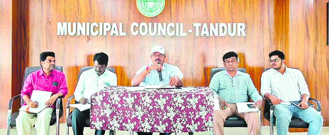 బాధ్యతగా పని చేద్దాం
2