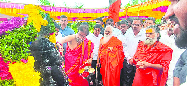 దత్తగిరిలో దామోదర పూజలు1