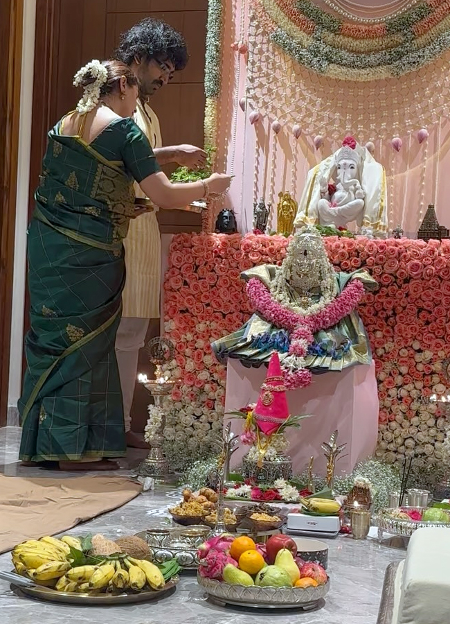 Aadhi Pinisetty and Nikki Galrani Varalaxmi Pooja at Home: Photos2