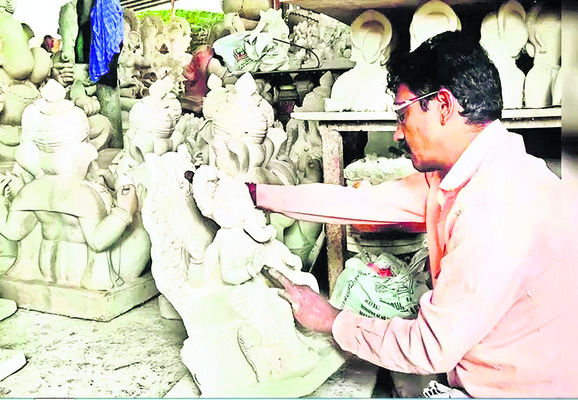 మట్టి వినాయకా.. మనసా స్మరామి1