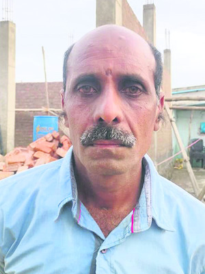 ‘ఇందిరమ్మ’ పేరు.. అక్రమాల జోరు!1