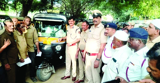భక్తిశ్రద్ధలతో రామలింగేశ్వరుడికి పూజలు 4