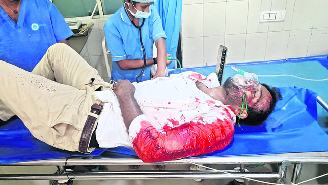 చెరువులో దూకి మహిళ ఆత్మహత్య1