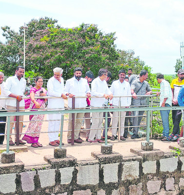 వసూళ్ల పర్వం!1