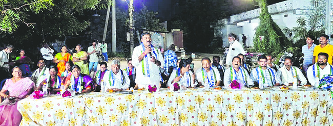 ఏడాది పాలన మోసాలమయం1