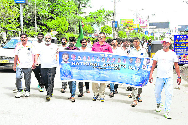 శతాబ్ది ఉత్సవాలు ఘనంగా నిర్వహించాలి3