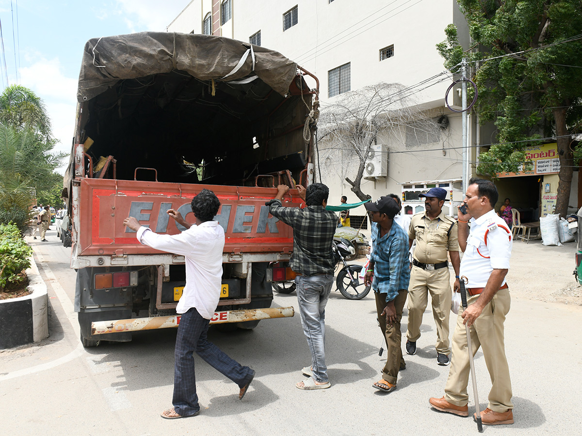 JR NTR Fans Stage Protest in Anantapur Photos12