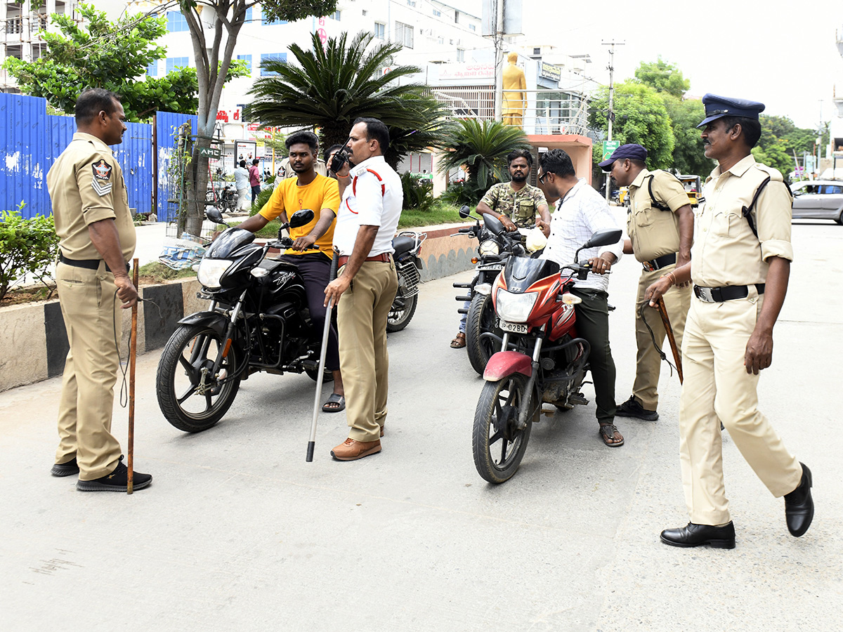 JR NTR Fans Stage Protest in Anantapur Photos14
