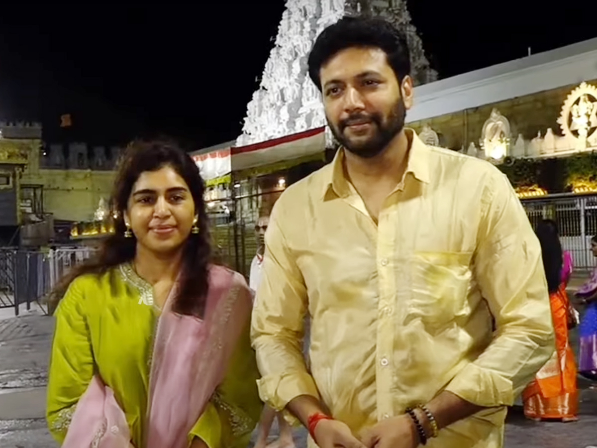 Jayam Ravi Spotted In Tirumala With Kenisha (Photos)11