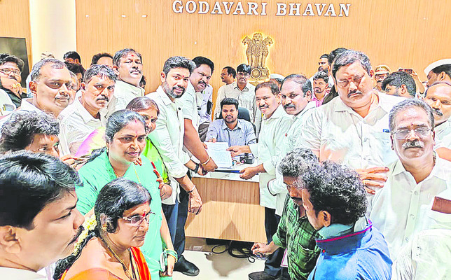 దివ్యాంగులతో ఆటలాడొద్దు 1