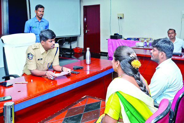 నెట్టికంటుడి హుండీ  కానుకల లెక్కింపు 1
