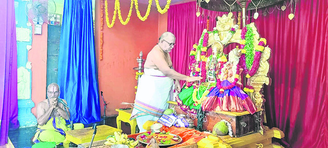 ముత్తంగి అలంకరణలో రామయ్య3