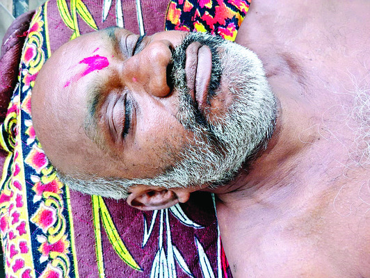 సచివాలయ ఉద్యోగుల బాహాబాహీ 1