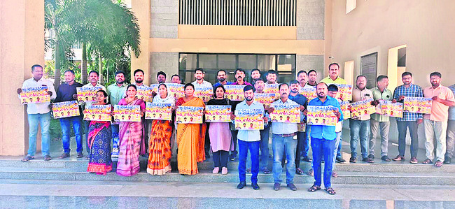 నేడు మట్టి గణపతి ప్రతిమల పంపిణీ1