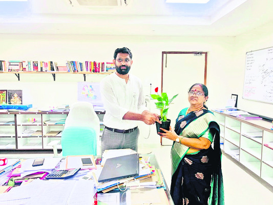 ముత్తంగి అలంకరణలో రామయ్య2