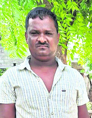 వరి పంట నీటమునిగింది
1