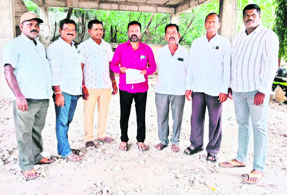 సొసైటీలో మోసం
1