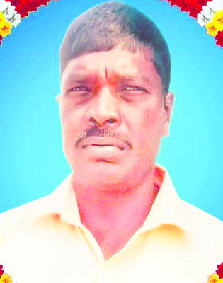 పొలంలో పడి రైతు దుర్మరణం2