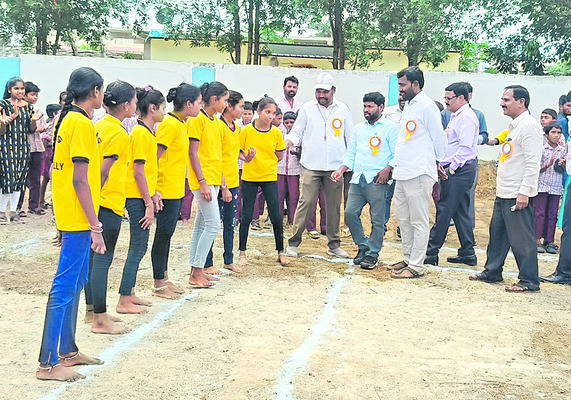 విద్యుదాఘాతంతో గేదె మృతి
1