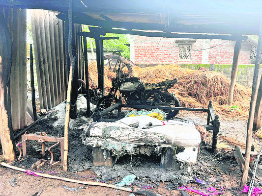 మెడికల్‌ కాలేజీకి భౌతికకాయం1