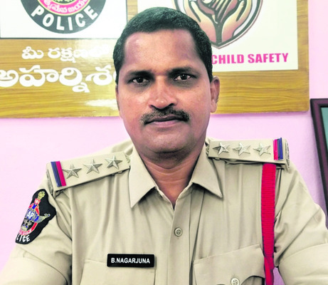 ఉత్సవం.. కారాదు విషాదం1
