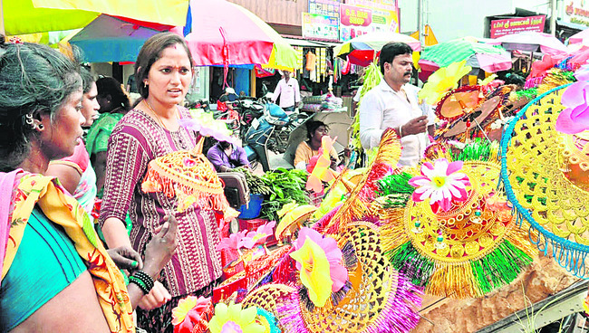 తిరుత్తణి మార్కెట్ కిటకిట1