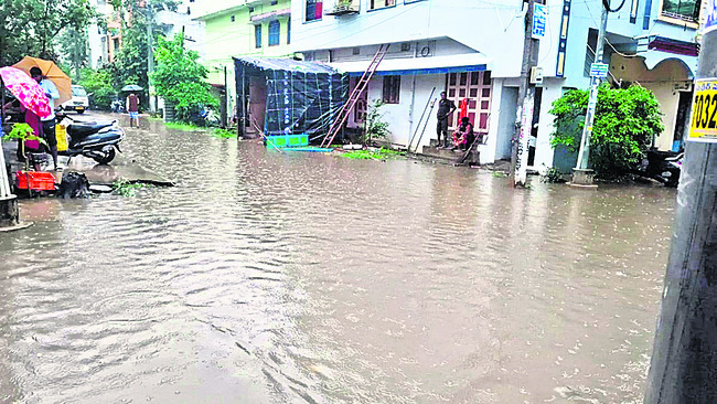 జిల్లాలో  360 మి.మీ. వర్షం2